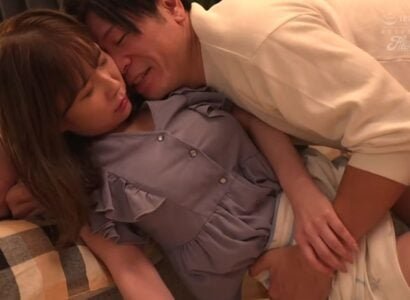 เข้านอนกับน้องสาวของเพื่อนที่ดีที่สุดของเธอเป็นเวลา 3 วันเธอเดินทาง
