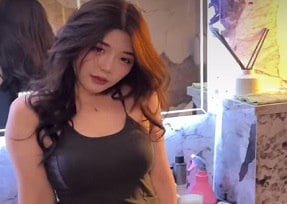 สาวญี่ปุ่นสวยปรากฏวิดีโอร้อนโดยไม่คาดคิด